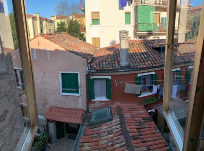 Eagle's Nest Venice Guest House - image 23