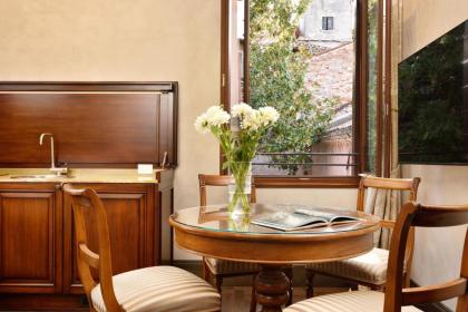 Empress Theodora Apartments - image 21