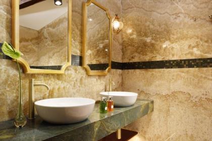 Empress Theodora Apartments - image 27