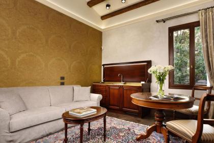 Empress Theodora Apartments - image 28