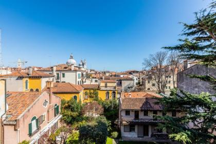 La casa di Hubert De Givenchy - Dimora Italia - image 25