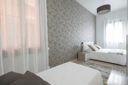 Accademia Charm Apartments by Wonderful Italy - image 23