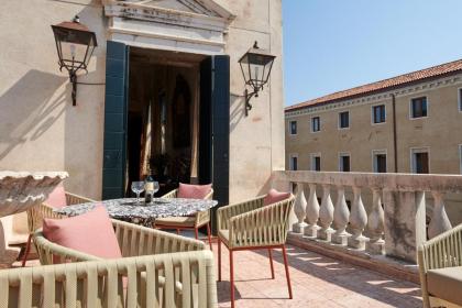 Palazzo Lena Piano Nobile - image 21