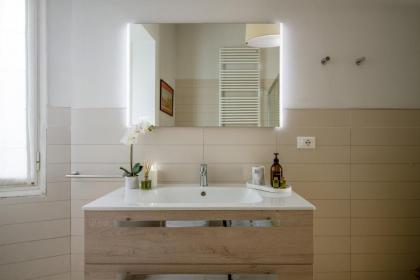 Miracoli Apartment with View on the Canal R&R - image 28