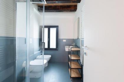 Ca' Ferrando brand new apartment experienced host! - image 22