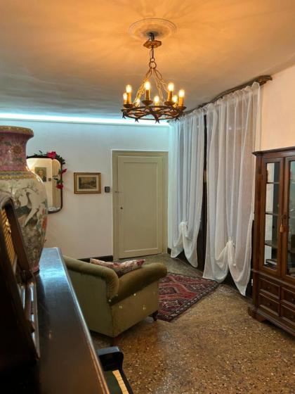 Lions Venice Guest house - image 24
