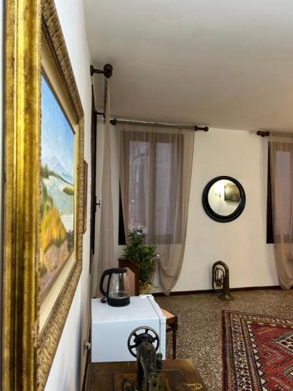 Lions Venice Guest house - image 28